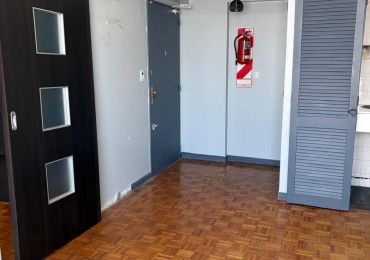 Excelente Oficina en Venta Monserrat